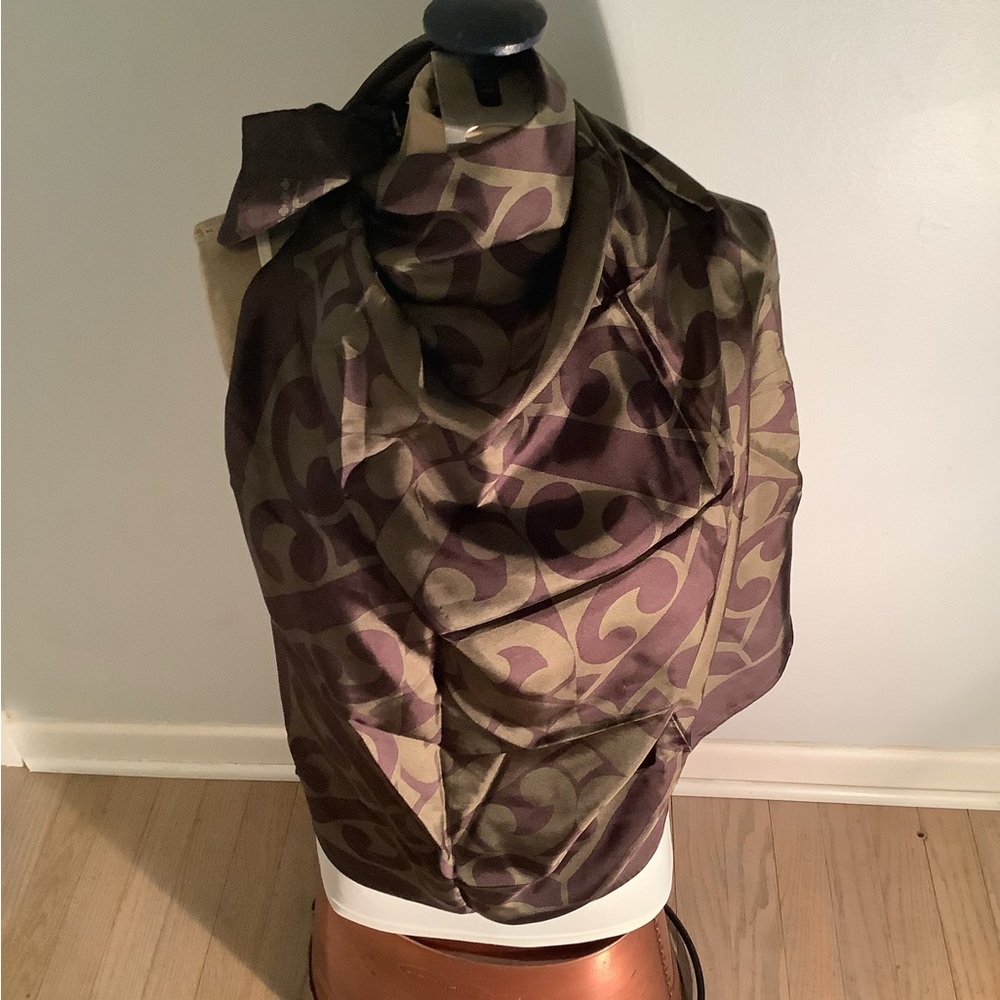 SILK SCARF NWOTS